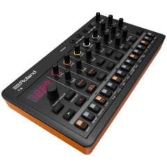 Roland T-8 Aira Compact Beat Machine
