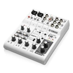 Yamaha AG06 6 Kanal Analog Deck Mikser