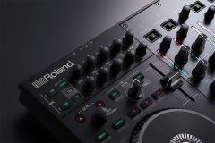 Roland DJ-707M DJ Kontrol Cihazı