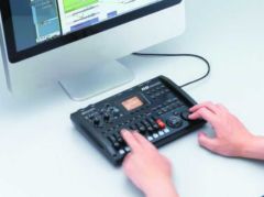 Zoom R8 8 Kanal Kayıt Aleti